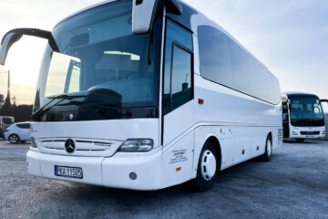 Mercedes Tourino wynajem autokarów kalisz